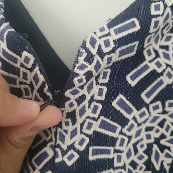 Shoshanna Cocktail Dress Sleeveless Sheath Laced Dress in Blue and White Sz 4 - Picture 14 of 16